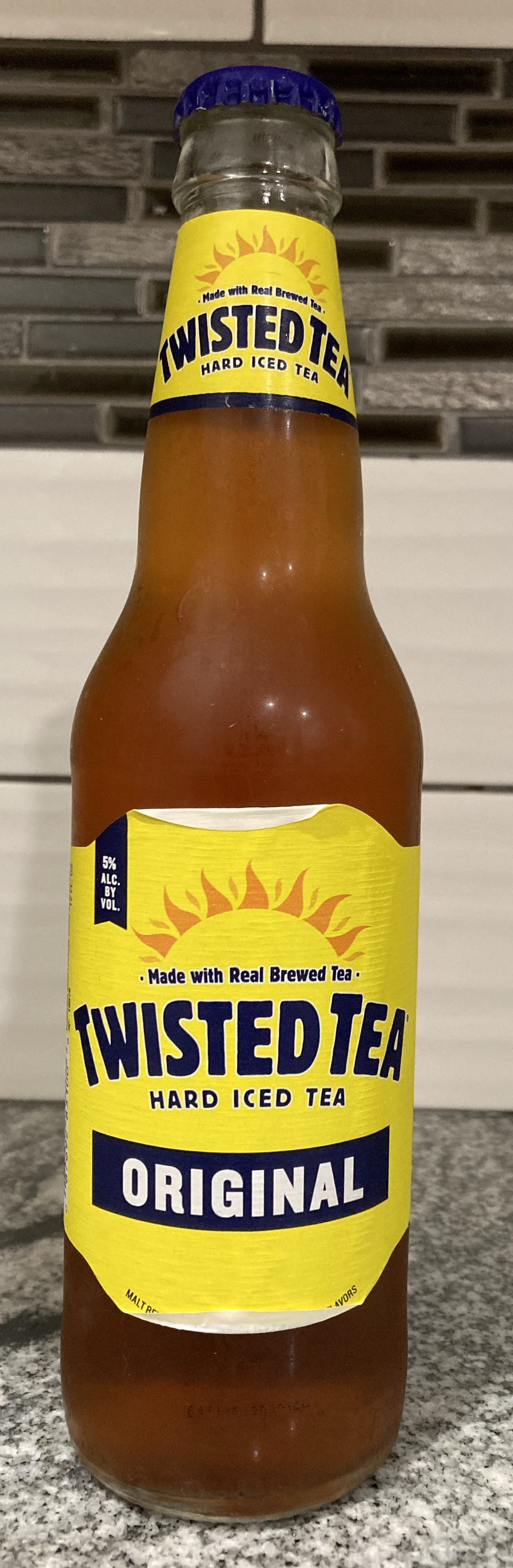 What Alcohol is in Twisted Tea? Spirited Iced Tea Exploration