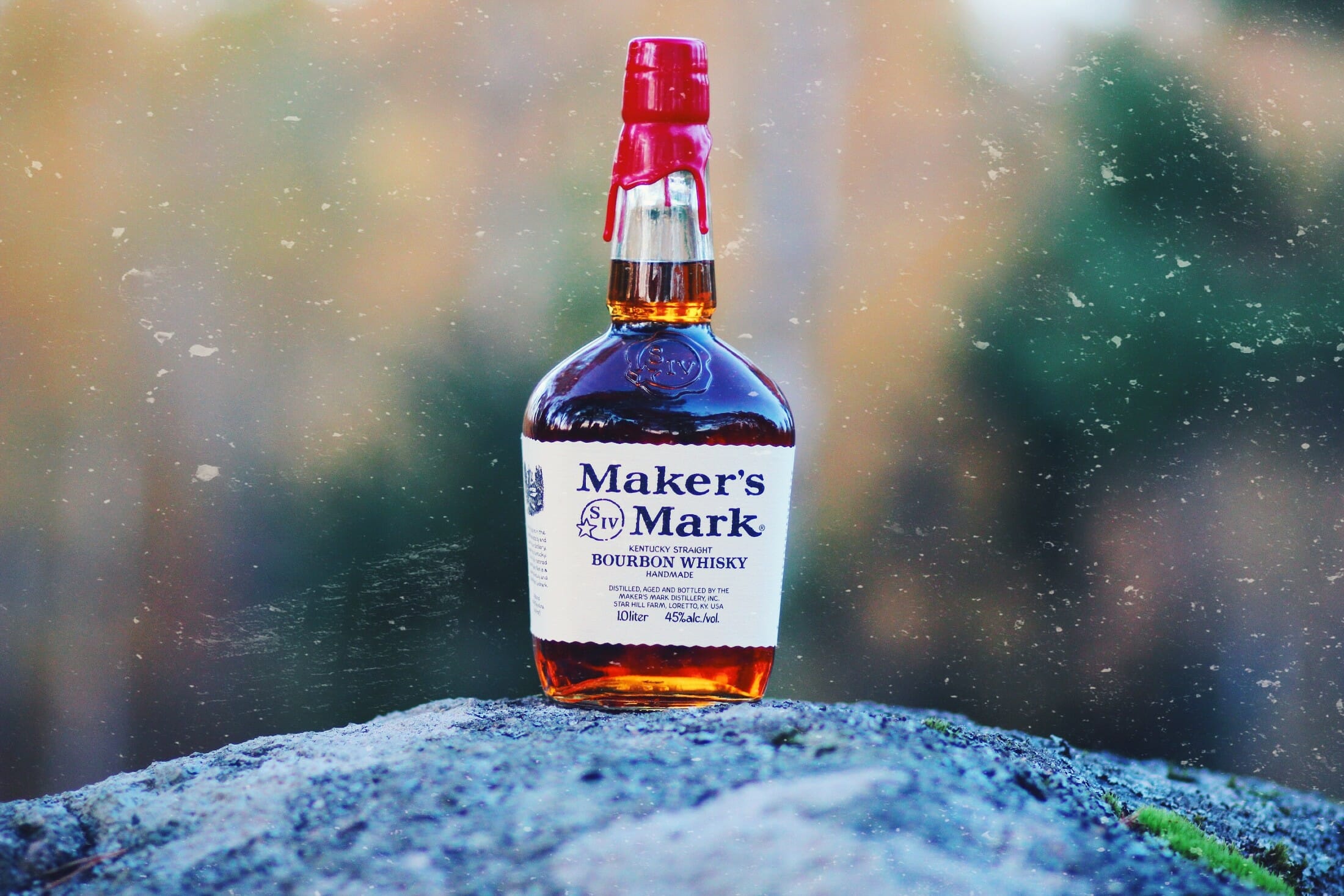 Makers Mark vs Woodford Reserve: Bourbon Battle Royale